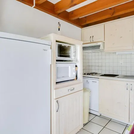 Holiday home Maison Cosy A Pour 6 Pers, Proche Plage, Parking Prive - Fr-1-521-97 *